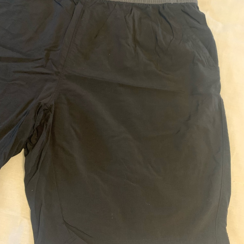 The North Face Men's Athletic Shorts - Black - Picture 5 of 8